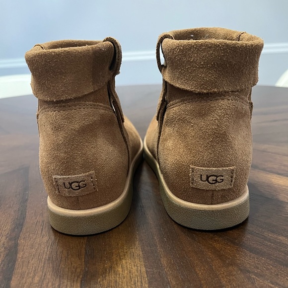 Ugg Josephine Booties - Picture 8 of 11